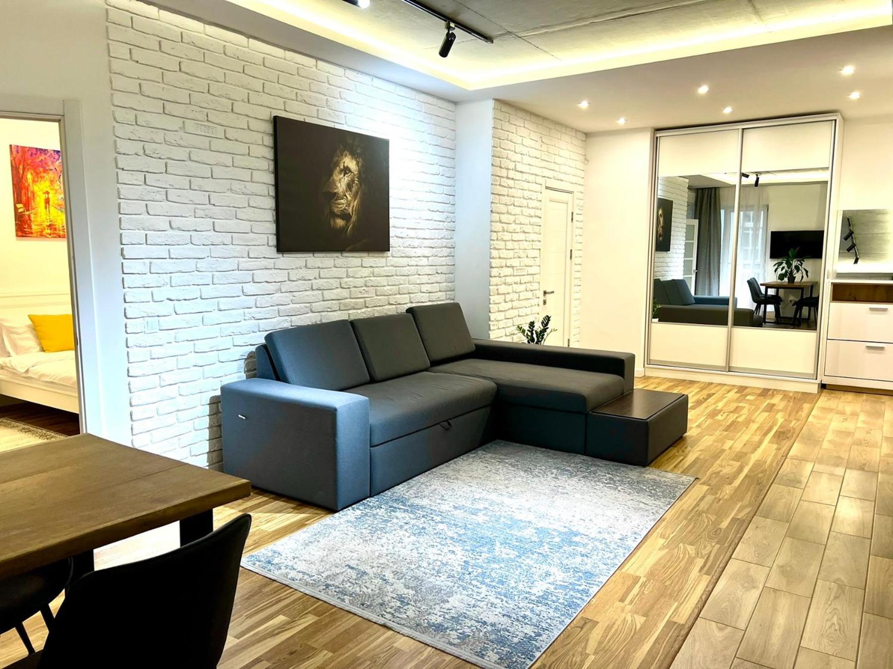 Osapart Comfortable Apartment In A Complex Great Britain Lviv Exterior photo