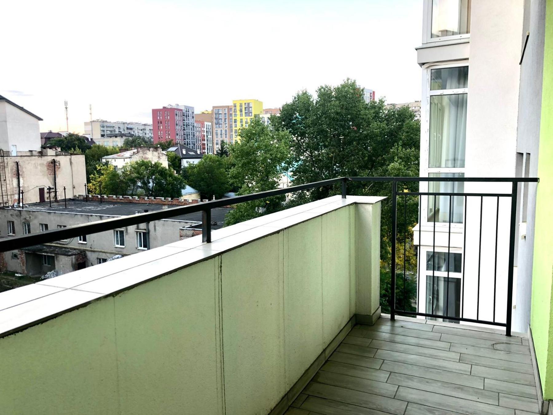 Osapart Comfortable Apartment In A Complex Great Britain Lviv Exterior photo